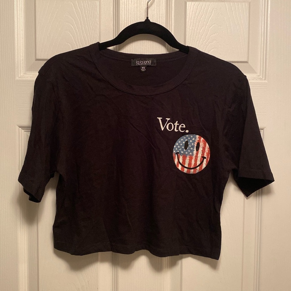 Brand New La La Land Black Crop Tees…